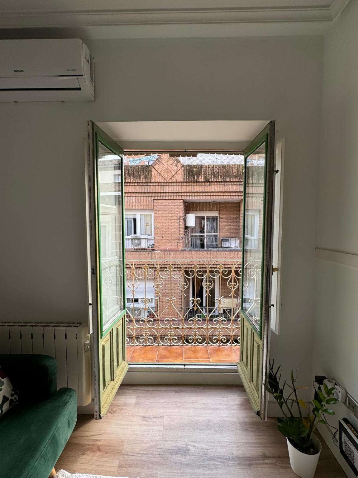La Guapa De Malasana, Madrid